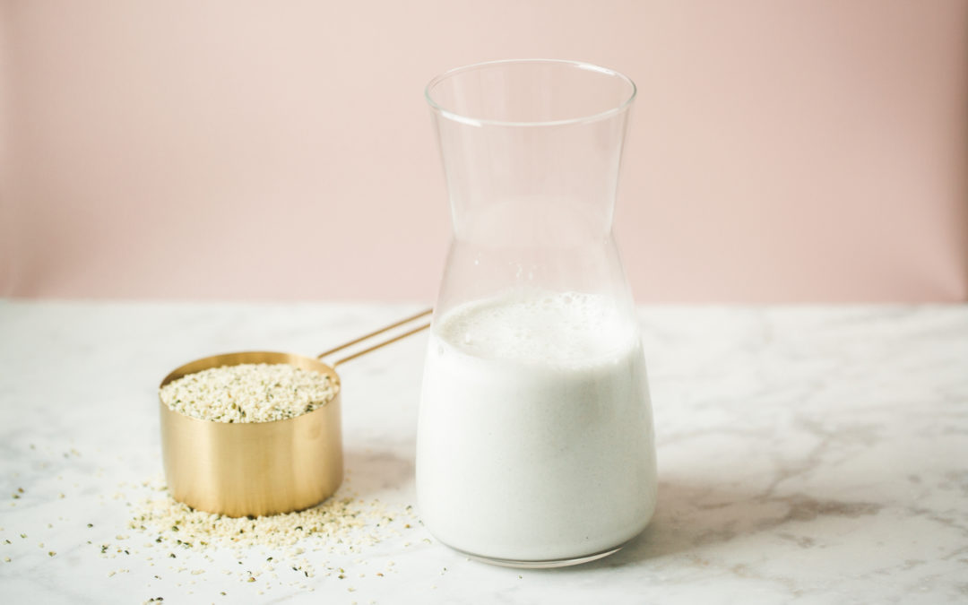 Benefits of Hemp Milk & How to Make It 